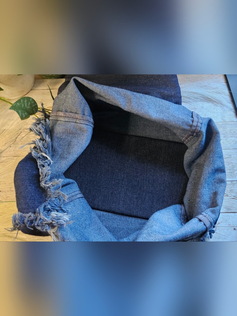 HipChik Couture bag is a medium-to-large tote dark blue denim. Lucky across - Picture 10 of 11